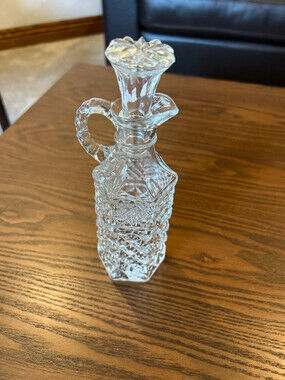Anchor Hocking Wexford Cruet with Stopper 7 1/2"